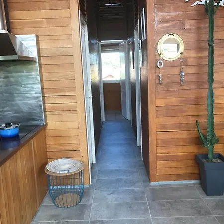 Cabane Du Bassin 펜션 *
